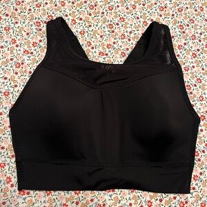 Gigi High Impact Sports Bra - Small C/DD Cups